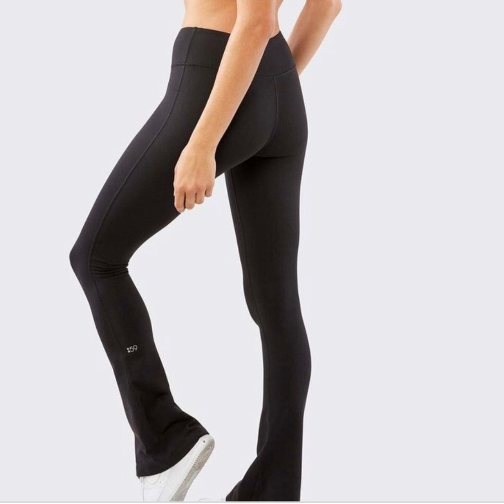 Splits59 Raquel Flare yoga pants